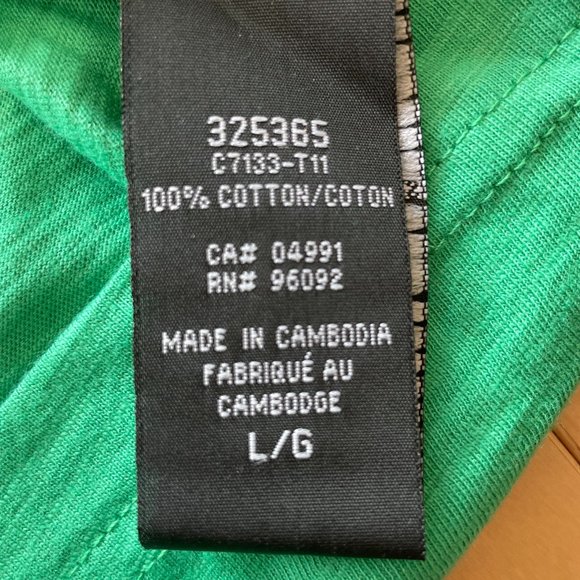 *Free add-on with purchase* Green Dalia Boatneck Tee - Picture 6 of 9